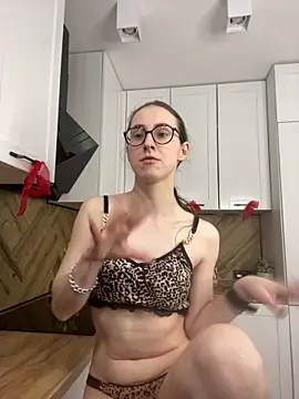 XXX chat uživo modela MartiniiSelenna