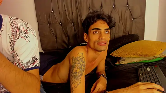 Gay_Red_Room Webcam Show