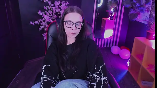 Emily_tender 即時 XXX 聊天