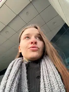 KishaMur Adlı Modelin Canlı XXX Sohbeti