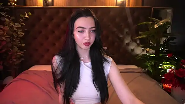 WildKittenX_ Adlı Modelin Canlı XXX Sohbeti