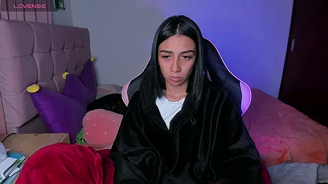 Bellacatx Adlı Modelin Canlı XXX Sohbeti