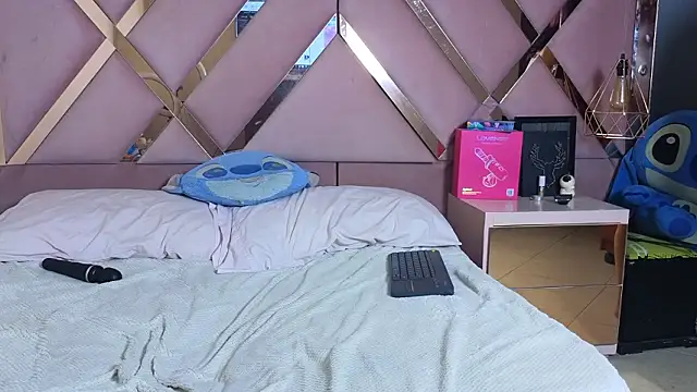 Sophia_moo_ Live XXX-Chat