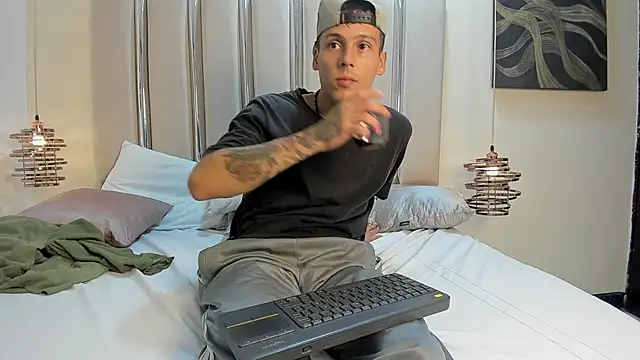 Ethan_Wolfe live XXX chat