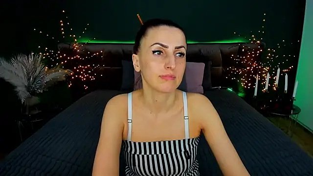 Živý XXX chat Rebecca_Diamond