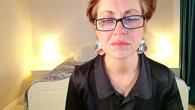 Show modela LioraWeiss na web-kameri