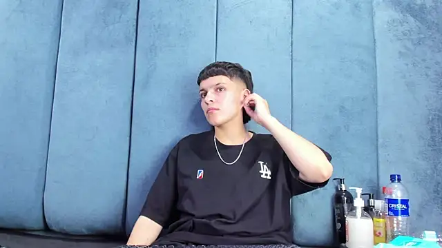 Chat +18 de Megan_Thompson_ ao vivo