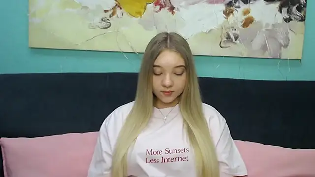 MilanaSiiaのウェブカメラショー