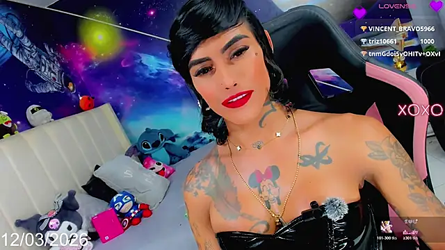 Nella_Dolls 即時 XXX 聊天