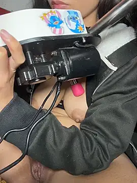 Bonnie_willliams19 webkamerás műsora