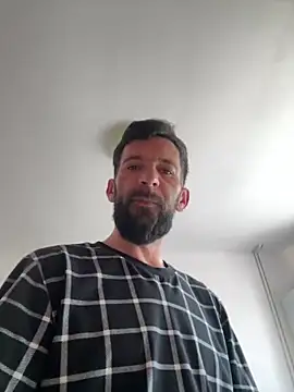 Michel_huge Live XXX-Chat