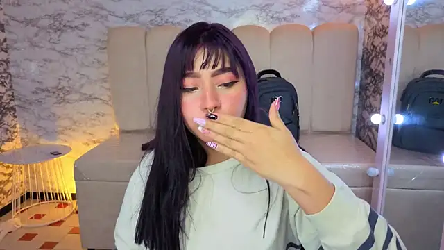 Afrodita_Wild_v Chat XXX live