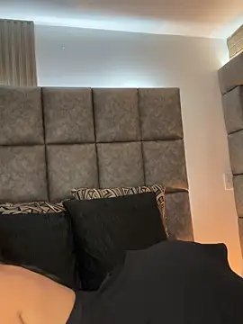 دردشة BrigitteVons الجنسية المباشرة