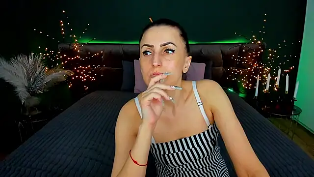 Rebecca_Diamondn Webbikameraesitys