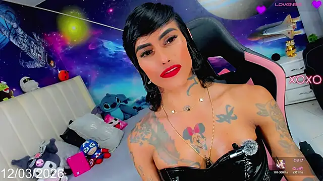 Chatroom XXX en direct de Nella_Dolls