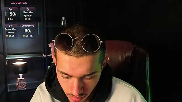 KaydenDrew 现场XXX聊天