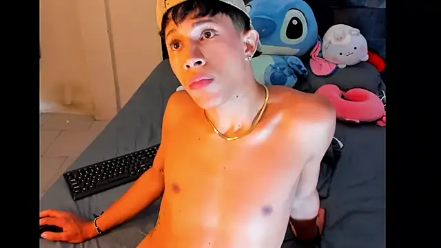 Adam_hottie webkamerás műsora