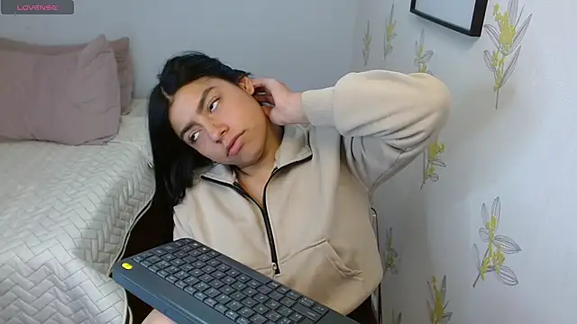 Laia_white 现场XXX聊天