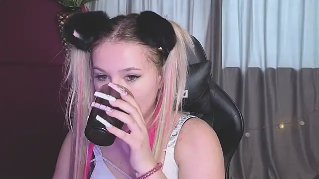 Chat XXX en directo de Banana_Bowl