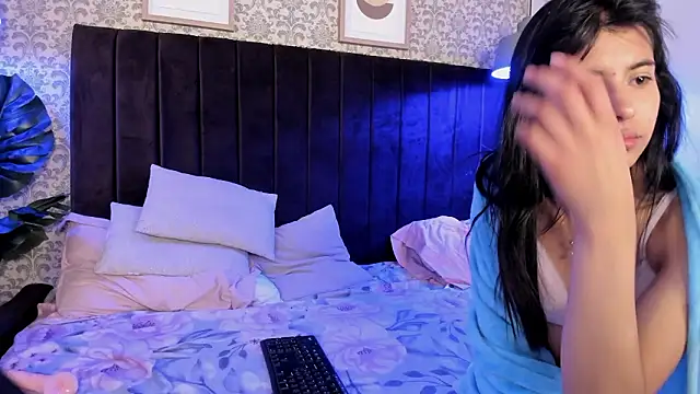 Violettaa_Stone's Live XXX Chat