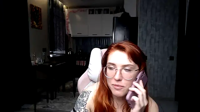 Онлайн чат XXX Reginasmilee