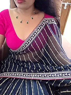 Roja-Telugu777のライブXXXチャット