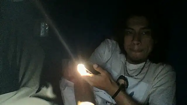 AlexAlejandro13 Pertunjukan Webcam