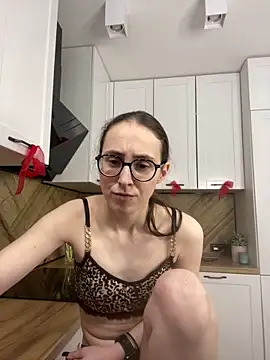 MartiniiSelenna's Live XXX Chat