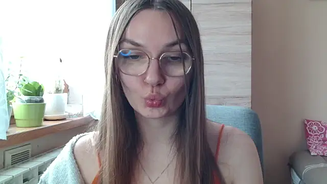 LooveELLYx: онлайн-секс-чат