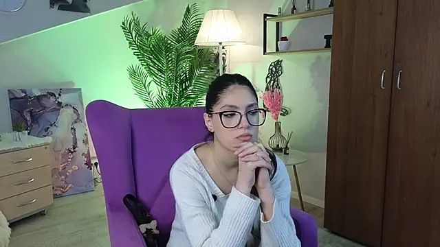 EarleenWoolbright's Live XXX Chat