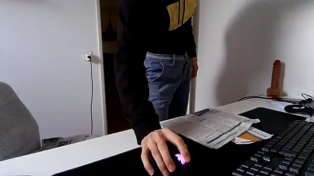 alpha-hunk 라이브 XXX 채팅