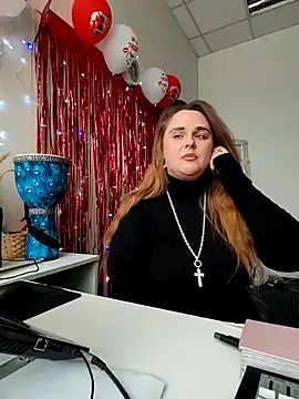 Juicy_PeachLux: онлайн-секс-чат