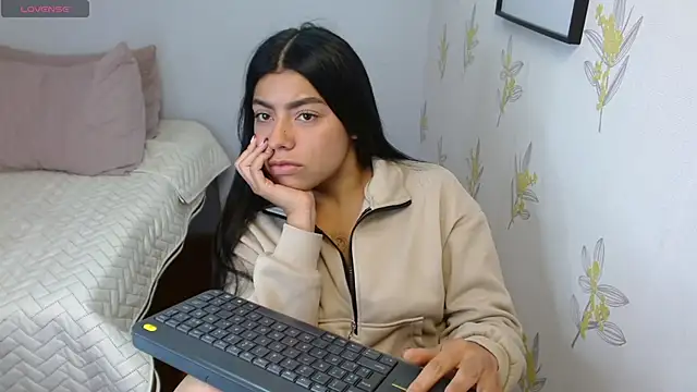 دردشة Laia_white الجنسية المباشرة