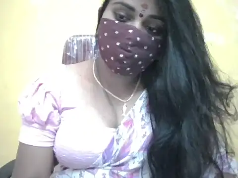 Rathi-priyaa's Webcam Show