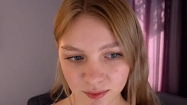 CynthiaaStone webcam show