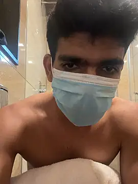 BadBoyTom78 在線直播表演