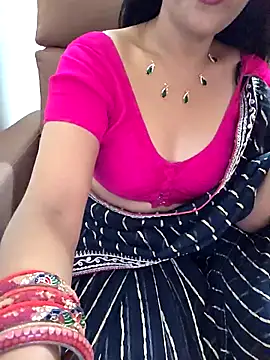 Roja-Telugu777 লাইভ XXX চ্যাট