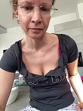 AnnikaRose – Naživo XXX chat