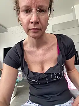 AnnikaRose: онлайн-секс-чат