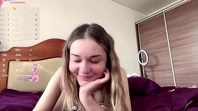 Chat XXX ao vivo de Little_ines