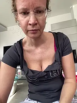 AnnikaRose – Naživo XXX chat