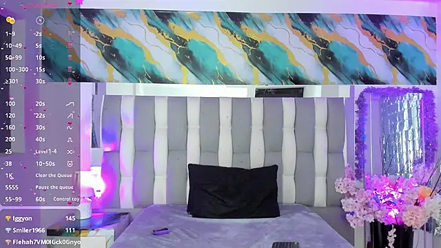 IsaDiiaz 现场XXX聊天