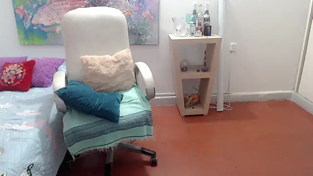 leonela_69 网络视讯表演