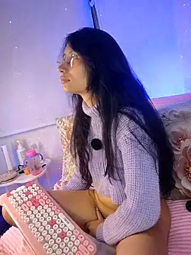 NayeCloud Adlı Modelin Canlı XXX Sohbeti