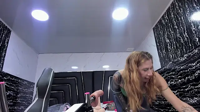 Ladyy_Scarlett's Live XXX Chat