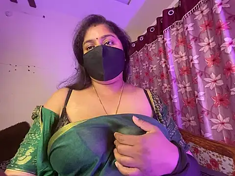 Pokazy przed kamerką – LouleyRanii