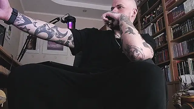 XXX chat uživo modela FindomJason