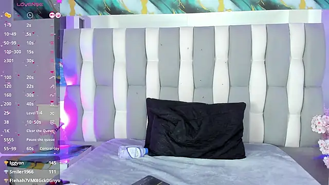 Chat XXX en directo de IsaDiiaz