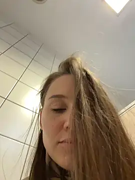 XXX chat uživo modela KishaMur