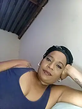 Chatroom XXX en direct de MiZzCreator